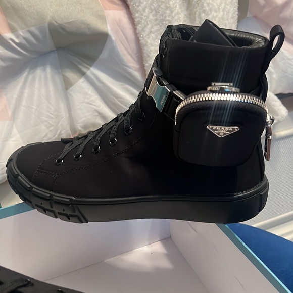 NEVER BEFORE WORN Prada Wheel Cassetta High-Top Sneakers!!!! - Picture 3 of 7